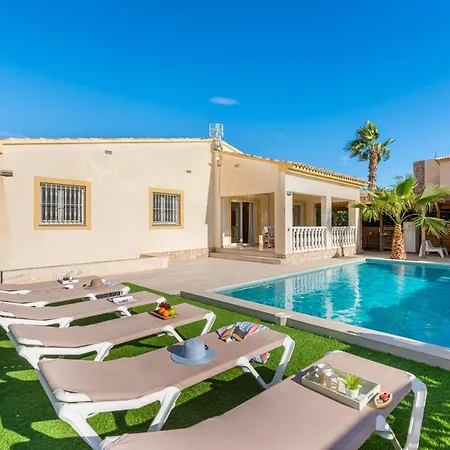 Mila 10 - Plusholidays * Calpe