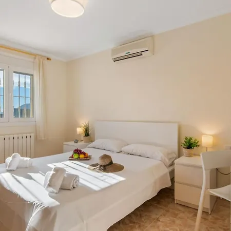 Mila 10 - Plusholidays ヴィラ