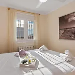 Mila 10 - Plusholidays Villa