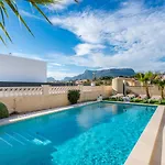 Mila 10 - Plusholidays Villa